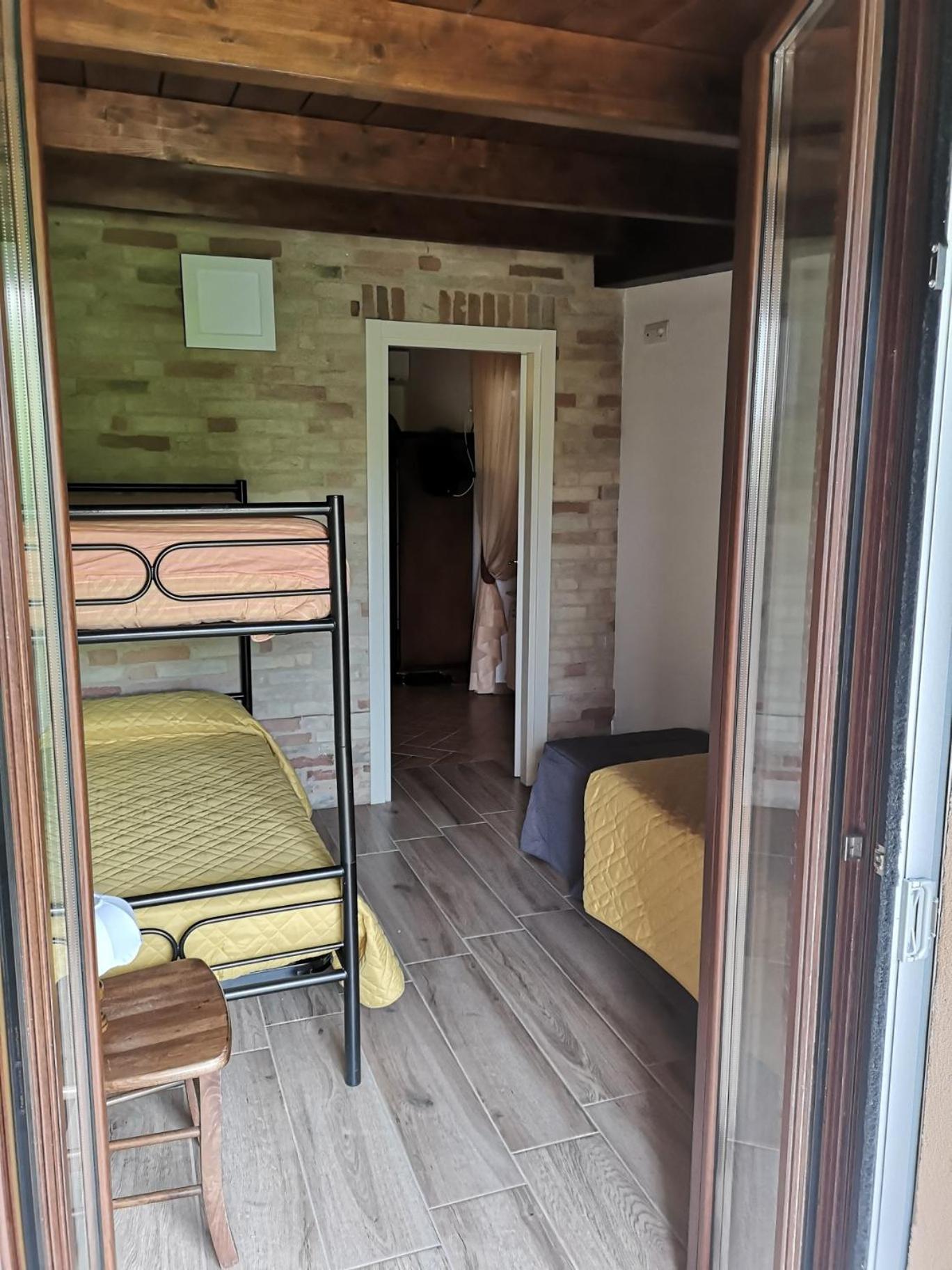 Agriturismo Vecchio Gelso Ortezzano ภายนอก รูปภาพ