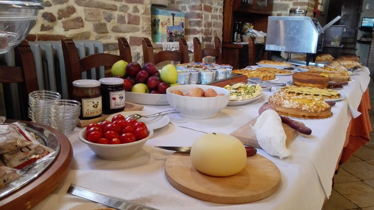 Agriturismo Vecchio Gelso Ortezzano ภายนอก รูปภาพ