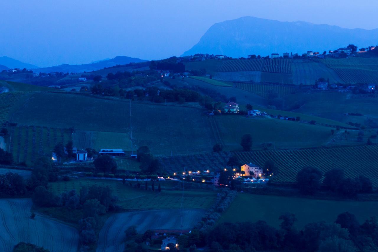 Agriturismo Vecchio Gelso Ortezzano ภายนอก รูปภาพ
