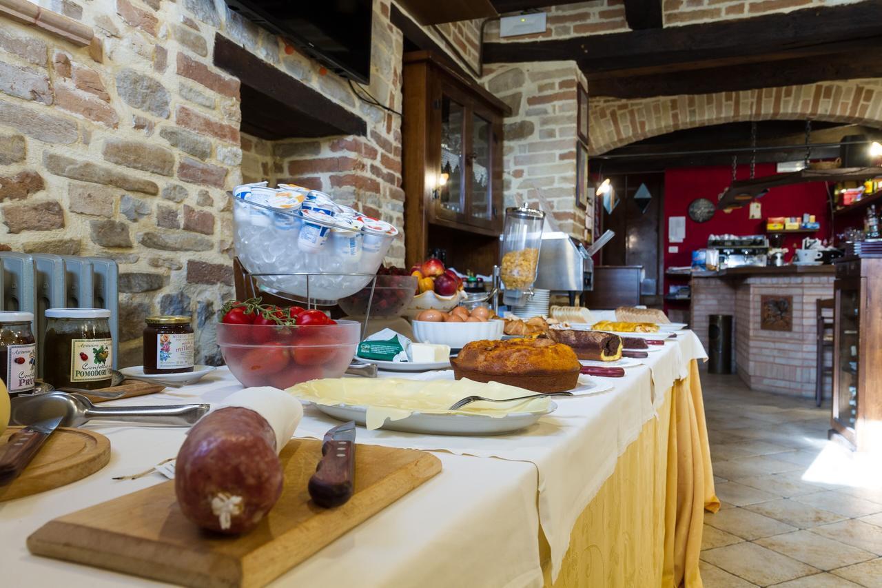 Agriturismo Vecchio Gelso Ortezzano ภายนอก รูปภาพ