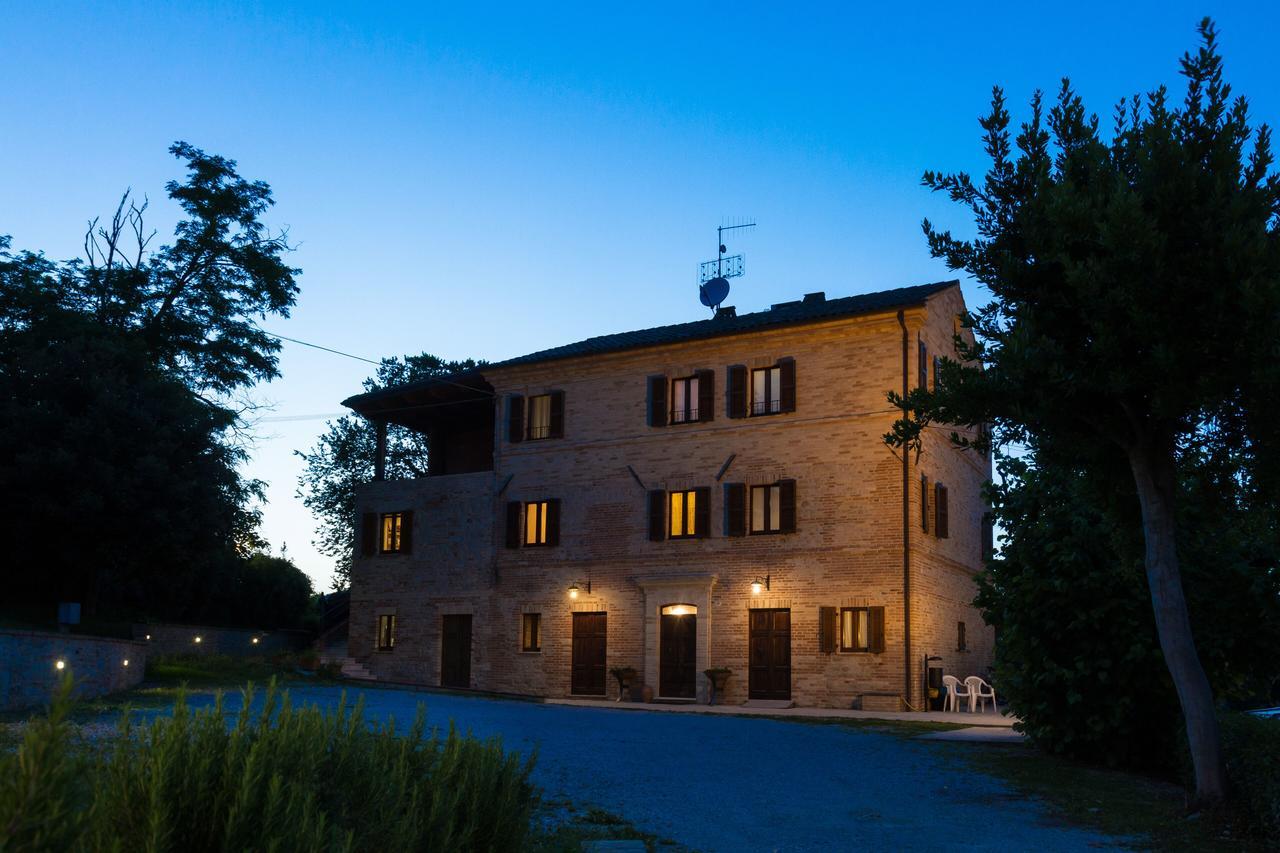 Agriturismo Vecchio Gelso Ortezzano ภายนอก รูปภาพ